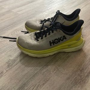 Hoka Mach 4s